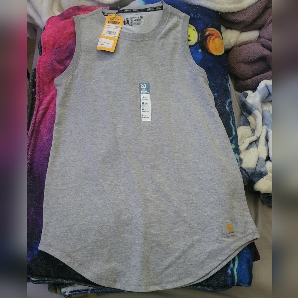 Ladies xs sleeveless carhartt relaxed fit very soft shirt